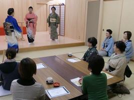 旅館女将と芦原芸妓がおもてなし