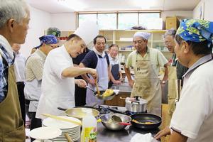 オムライス作り実演