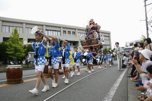 脇出区の子ども踊り