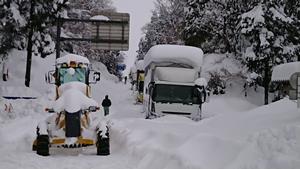 立ち往生が発生した国道8号