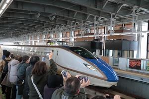 新幹線内覧会の写真