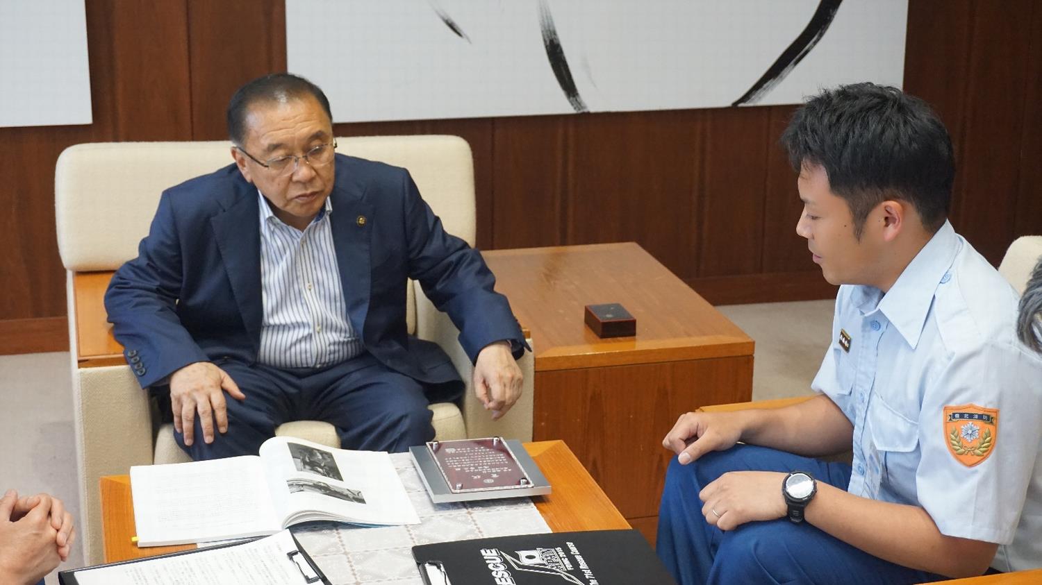 表敬訪問の様子