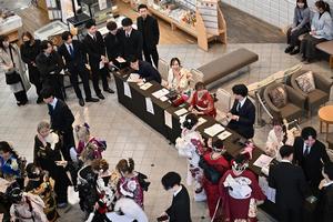 受付の様子の写真