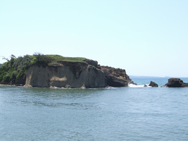 塩屋から見る弁天島