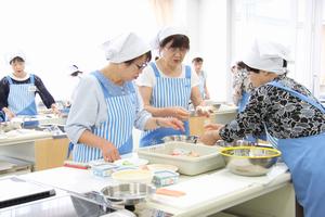 伝達講習会調理実習写真