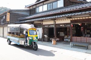トゥクトゥク
